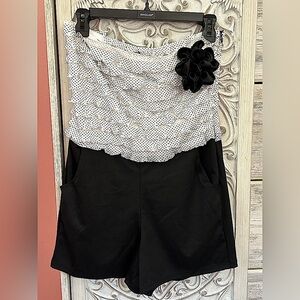 Charlotte russe early 2000s strapless polka dot ruffle romper floral pin NWT M